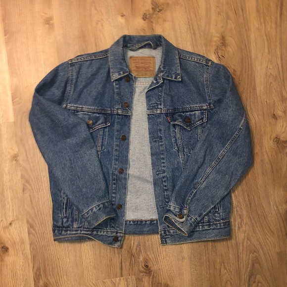 SOLD Hand Painted Levi Denim Jacket - Picture 3 of 3